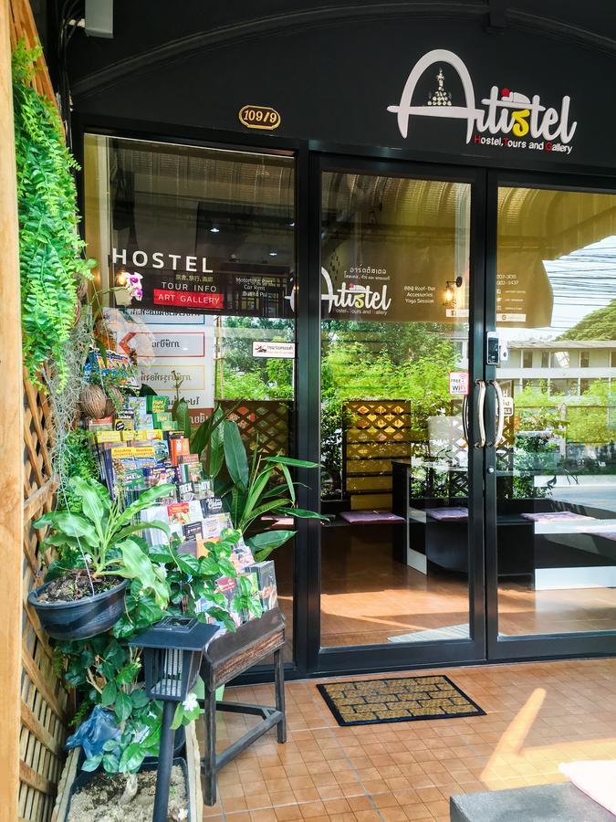 Artistel (Adults Only) Hostel Чиангмай Екстериор снимка