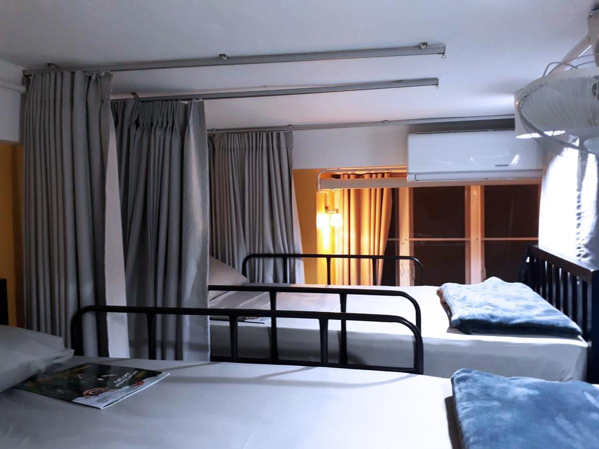 Artistel (Adults Only) Hostel Чиангмай Екстериор снимка